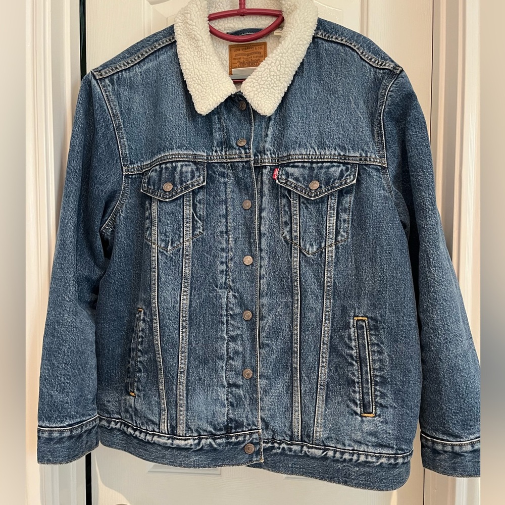 Levi's Premium Women’s Sherpa Lined Denim Jacket in 2X
